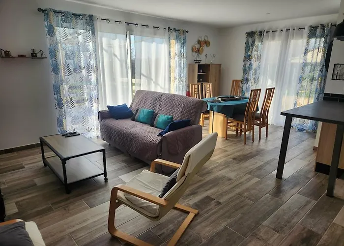 Maison Individuelle Climatisée Avec Jacuzzi * Valades